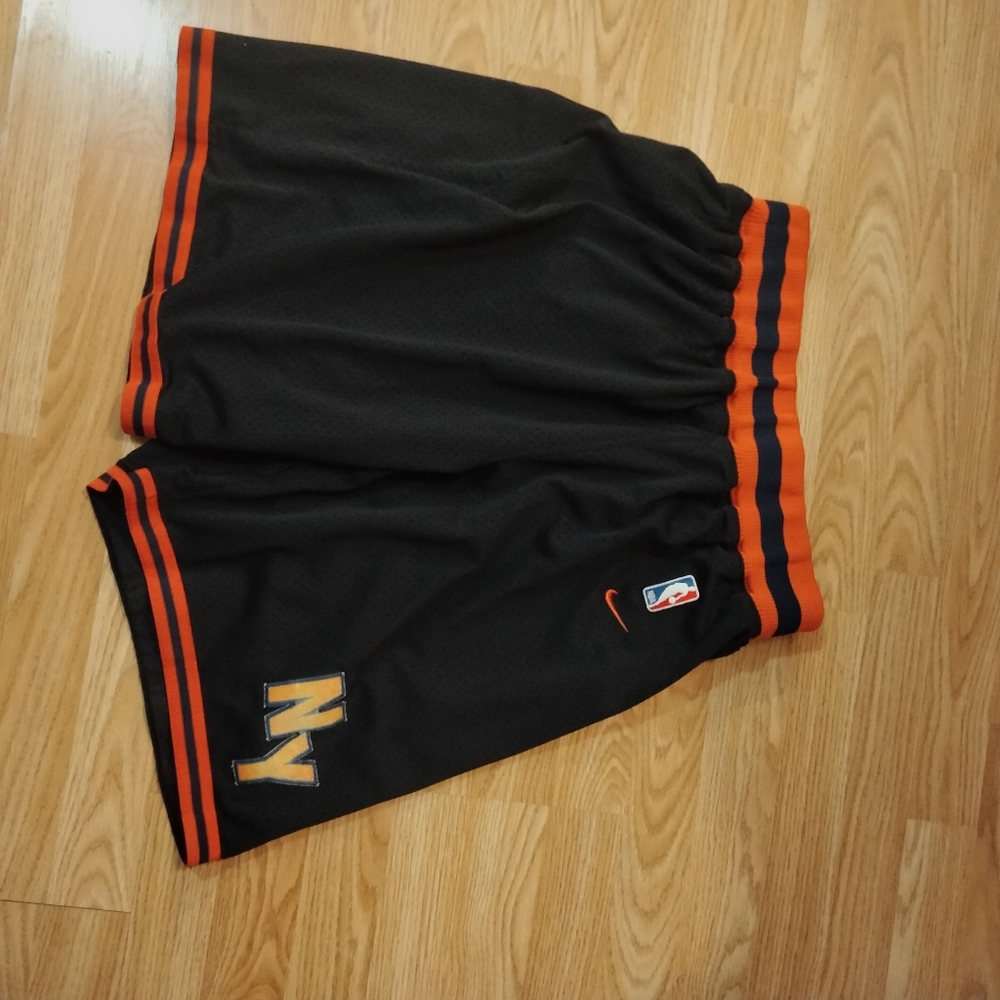 Nike vintage LG New York Nicks Basketball
